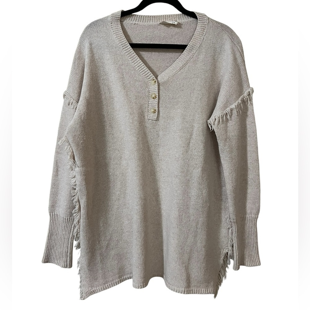 Ninexis tan v-neck long sleeve button detail fringe sweater